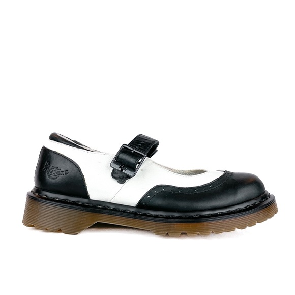 𝐬𝐨𝐥𝐝 - Picture 4 of 10